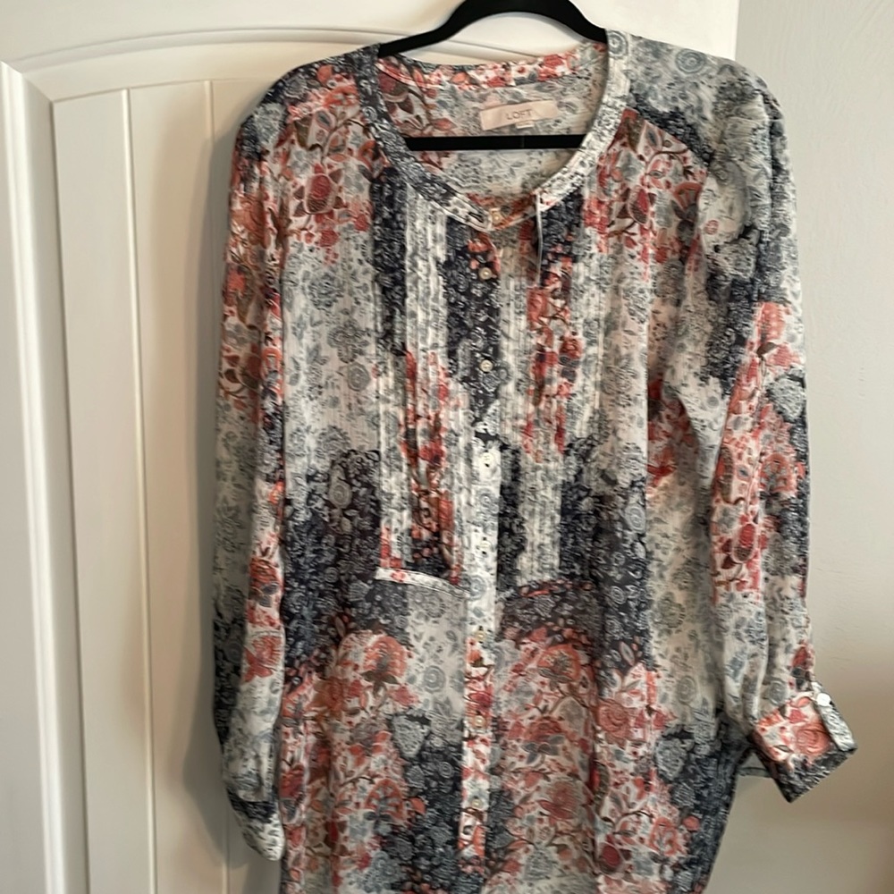 Ladies top.